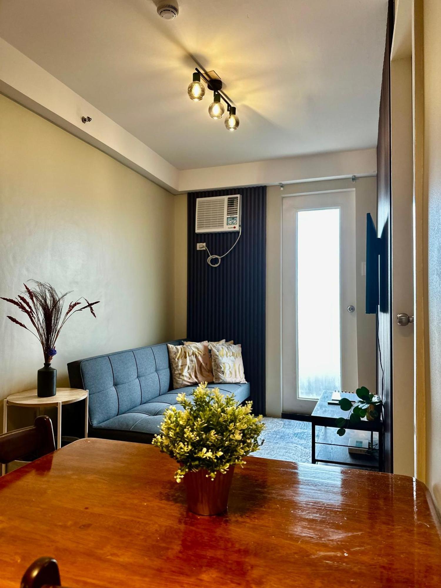 Minimalist 1-Bedroom Condo Unit Casa Timmy Davao Stadt Exterior foto